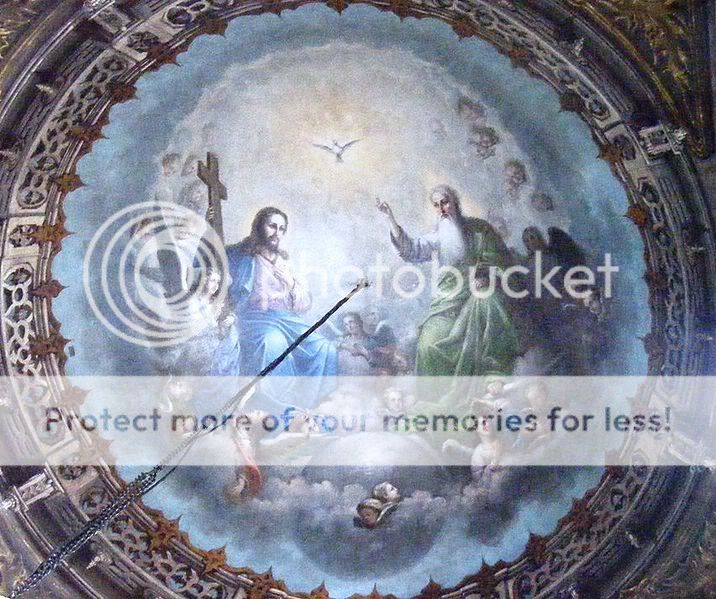 716px-Biserica_Agapia_-_SfTreime.jpg